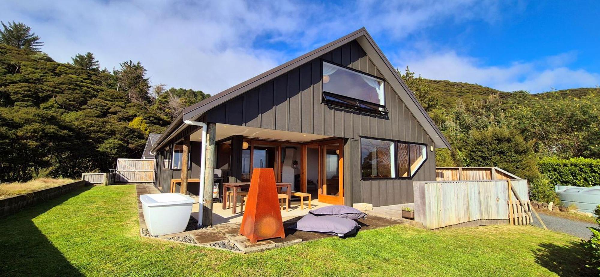 Tawa Whare Holiday Accommodation Raglan Exterior photo